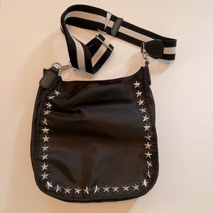 👛 brand: ah•dorned